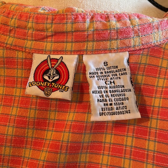 Tweety collared button down sleeveless top. Sz small - Picture 11 of 12